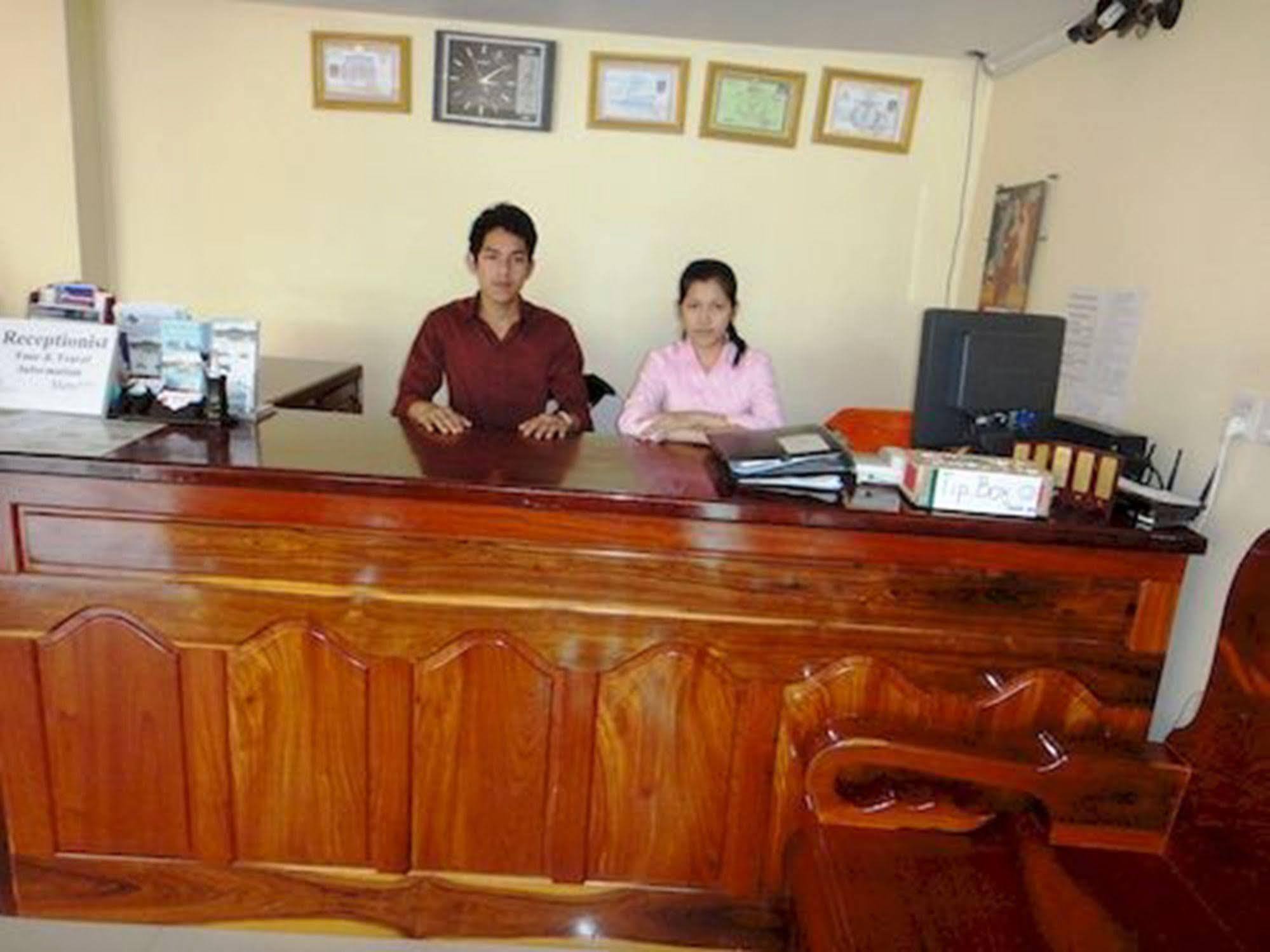 Nyny Hotel Kampot Eksteriør billede