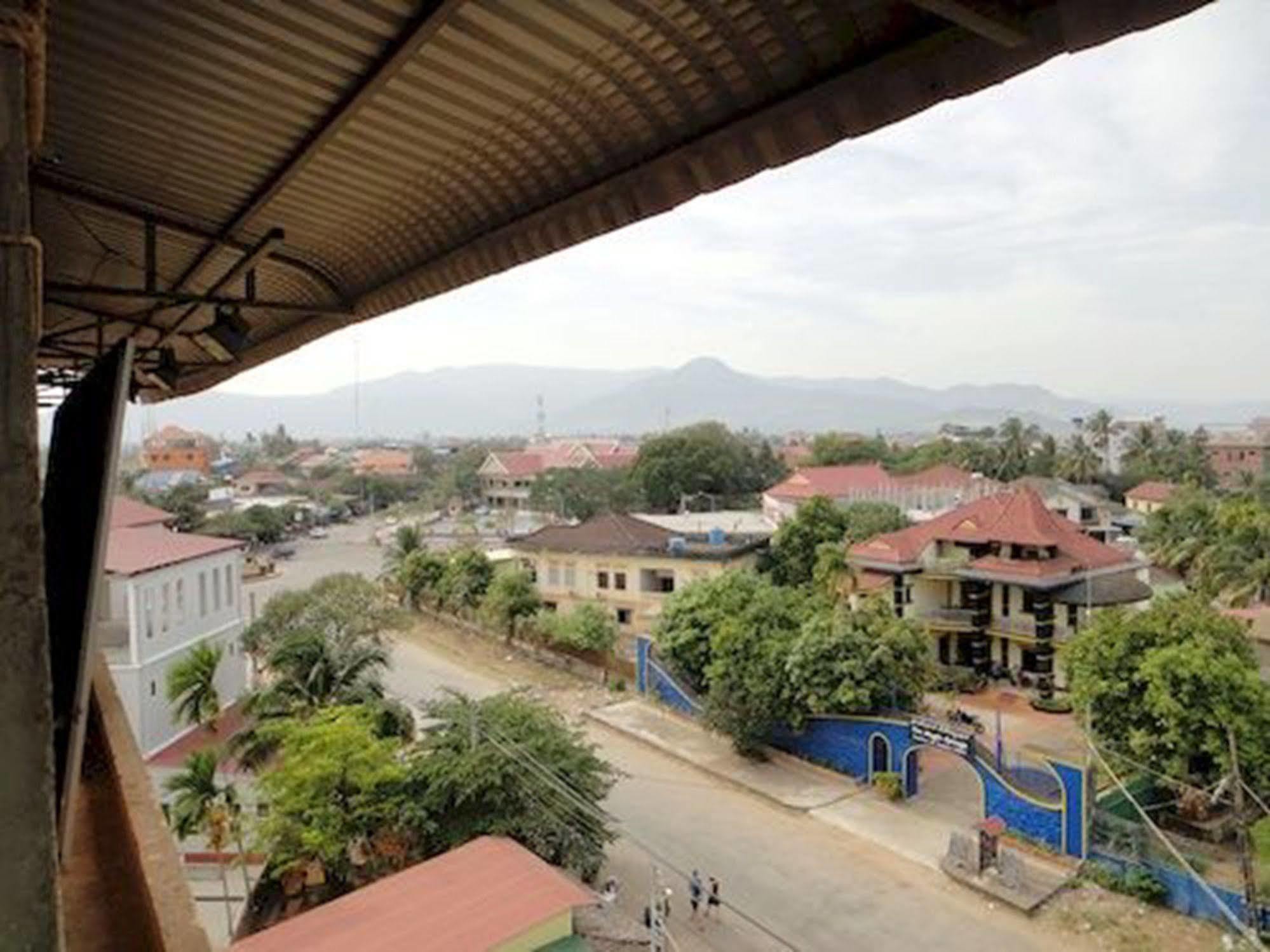 Nyny Hotel Kampot Eksteriør billede