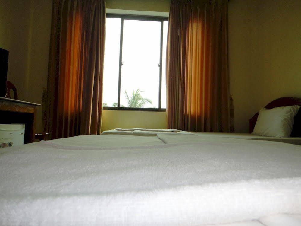 Nyny Hotel Kampot Eksteriør billede